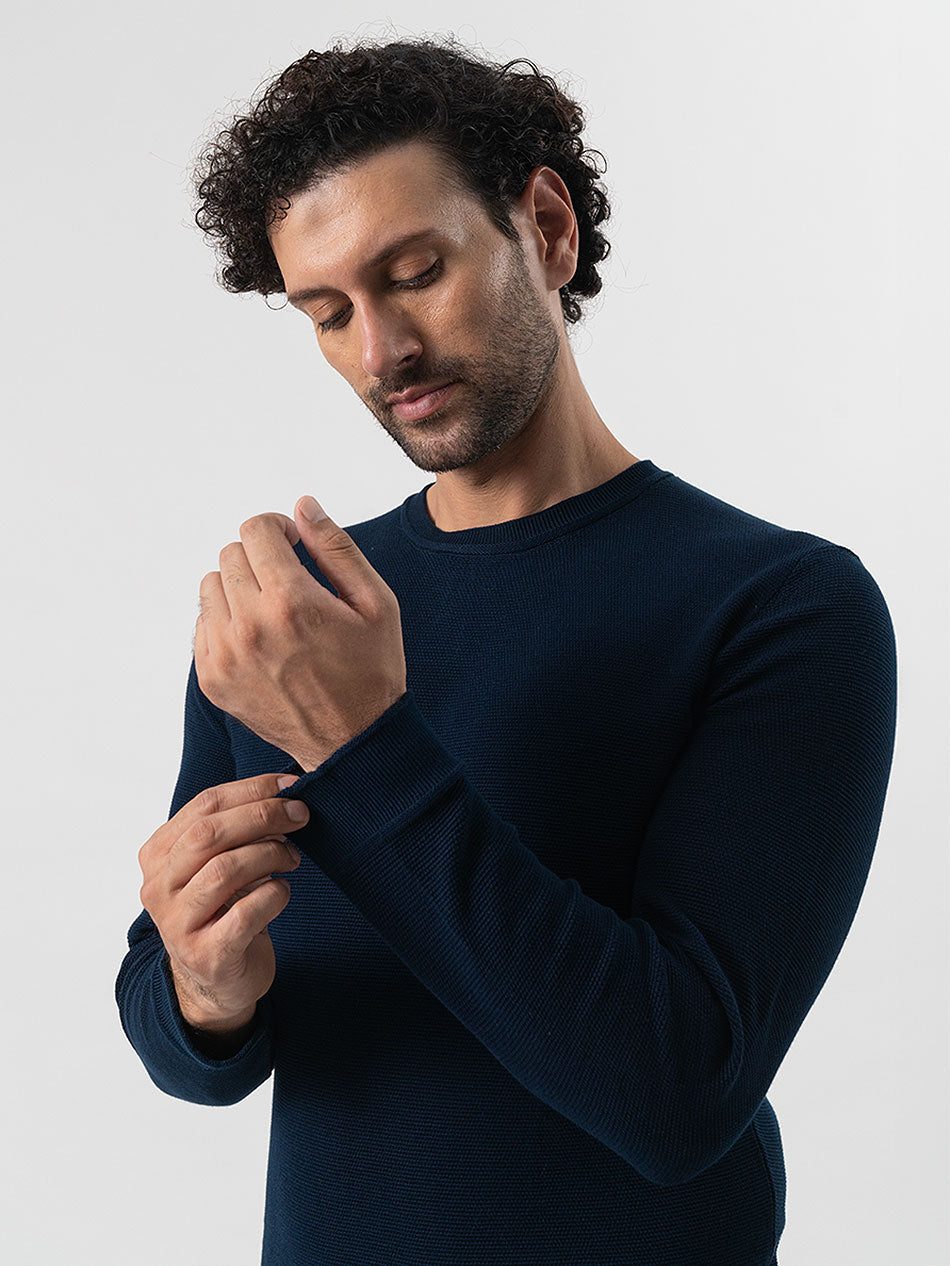 NAVY LONG SLEEVED TEE
