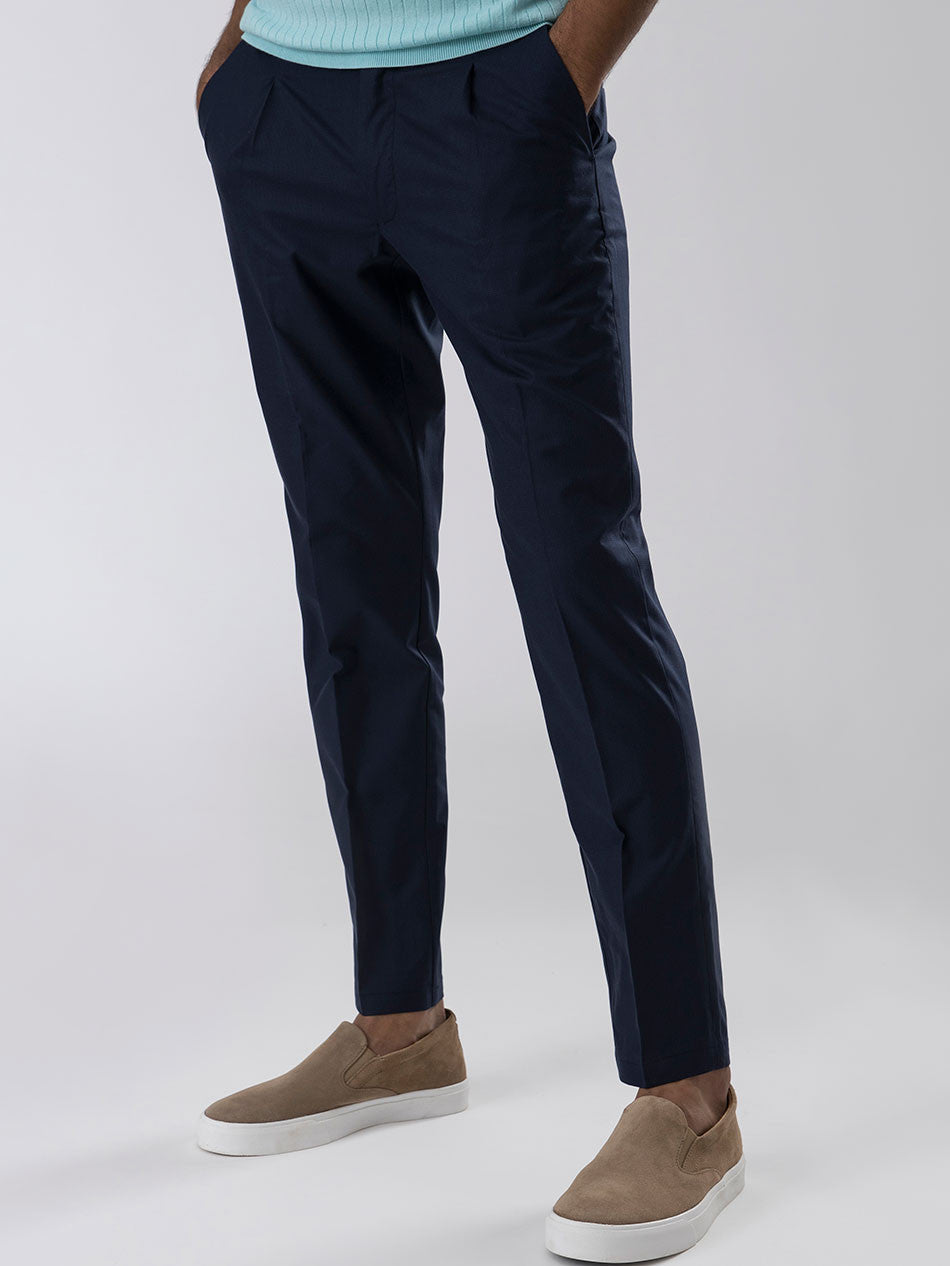 NAVY CHECK PLEATED TROUSER