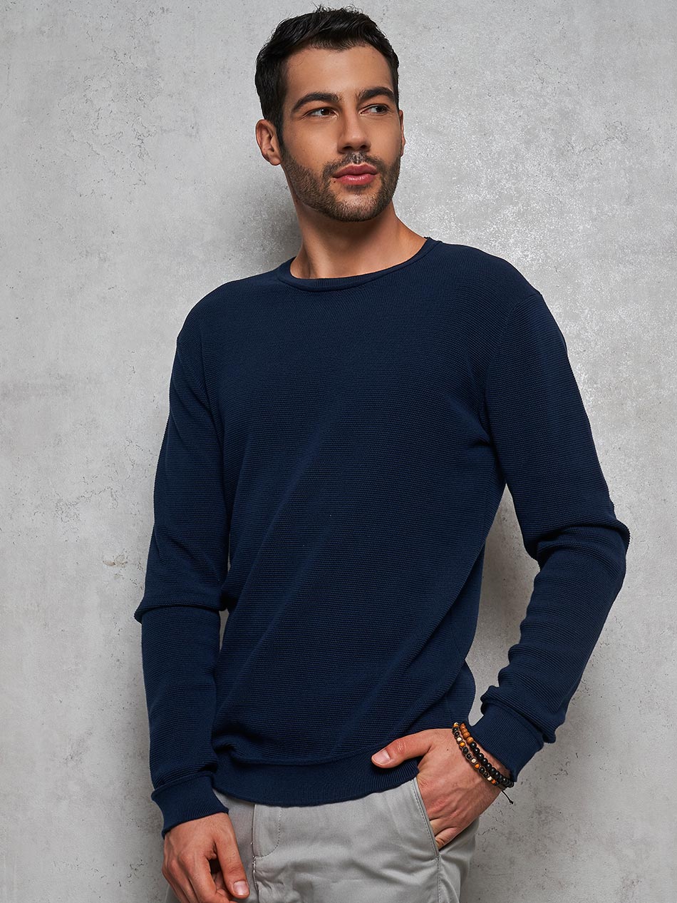 NAVY LONG SLEEVED TEE